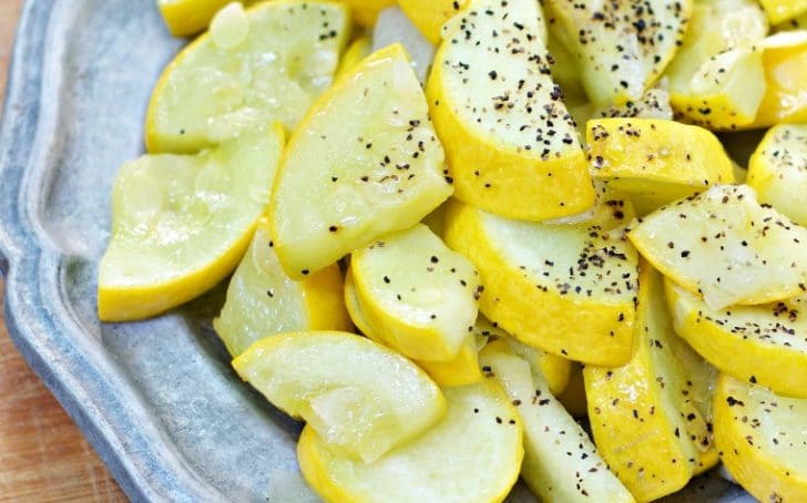 a close up photo of some sauteed squash for HOW TO COOK YELLOW SQUASH ON THE STOVE