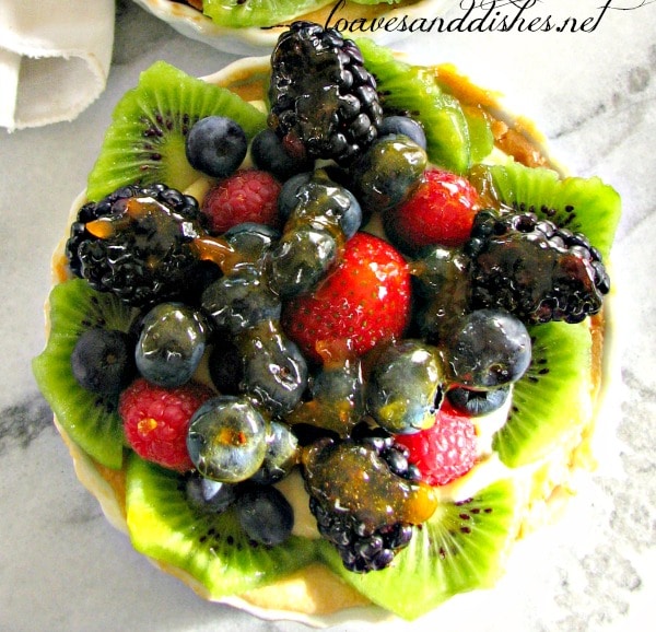 Mini Fruit Tart @ loavesanddishes.net