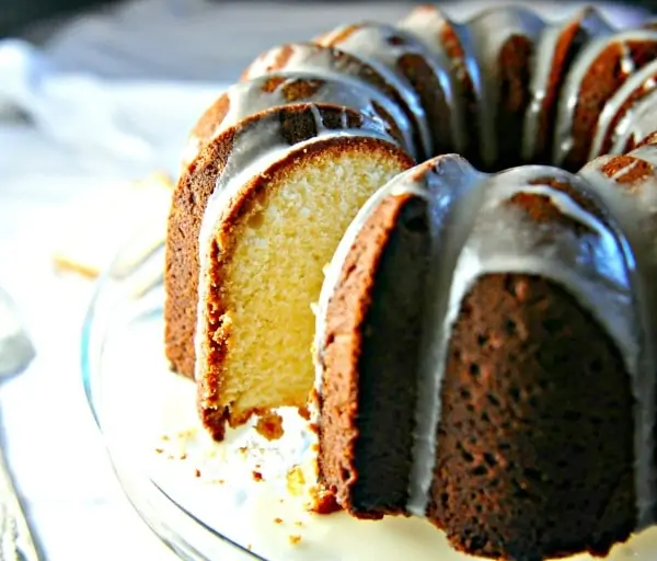 Easy Cream Cheese Pound Cake @loavesanddishes.net 3