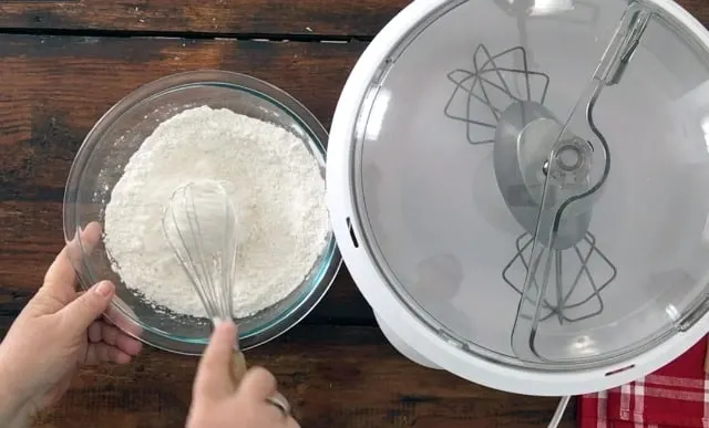 whisk mixing the dry ingredients together