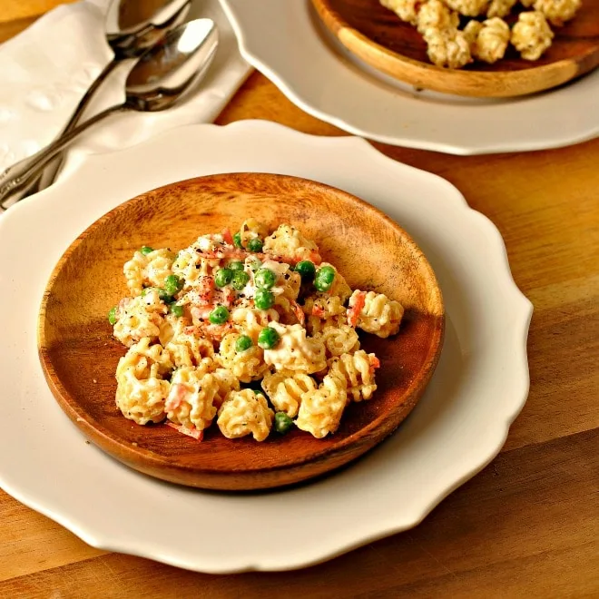 Creamy Ranch Pasta Salad @loavesanddishes.net