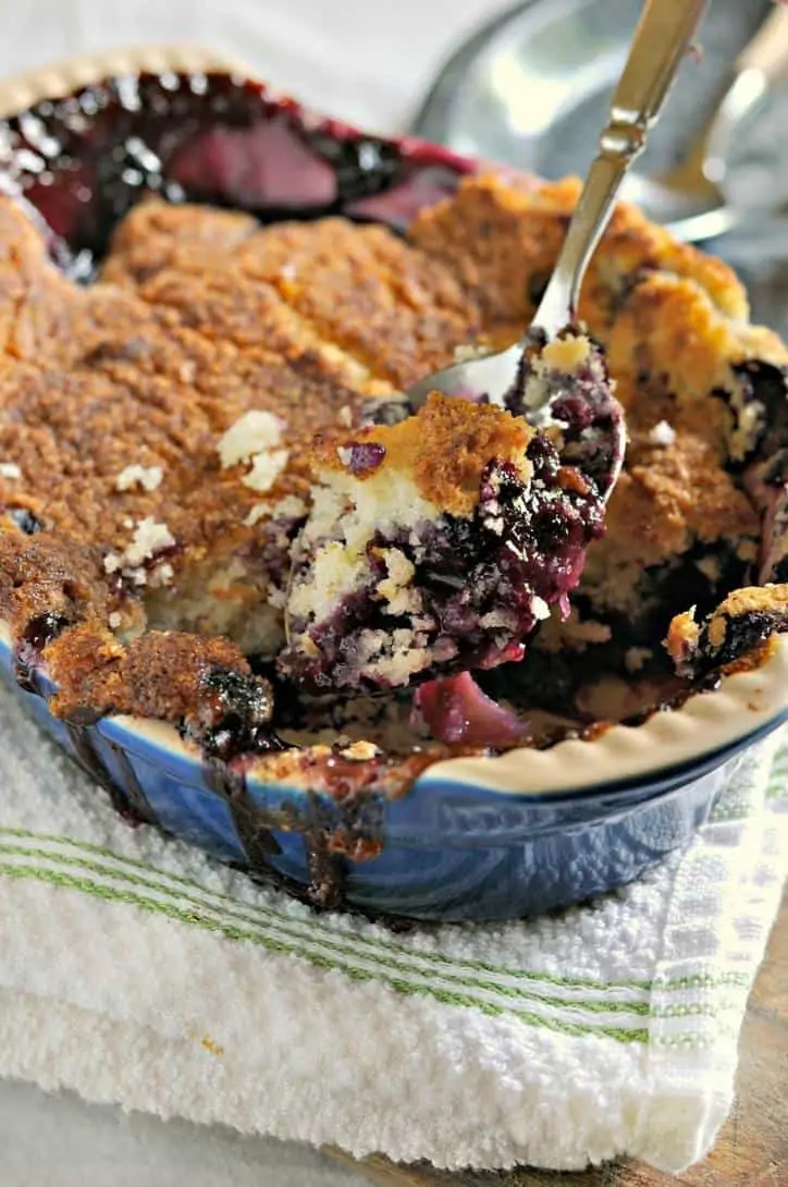 Peach Blueberry Cobbler @loavesanddishes.net