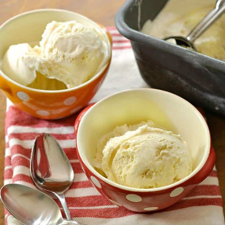 Easy 3 ingredient freezer ice cream @loavesanddishes.net