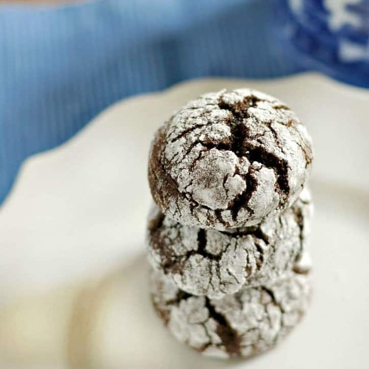 Old Fashion Chocolate Crinkle Cookies @loavesanddishes.net