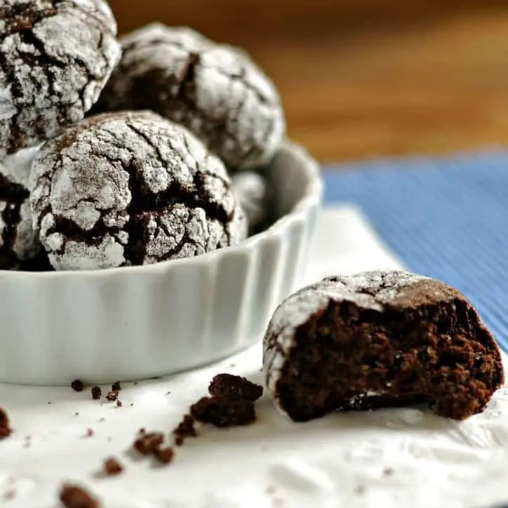 Old Fashion Chocolate Crinkle Cookies @loavesanddishes.net