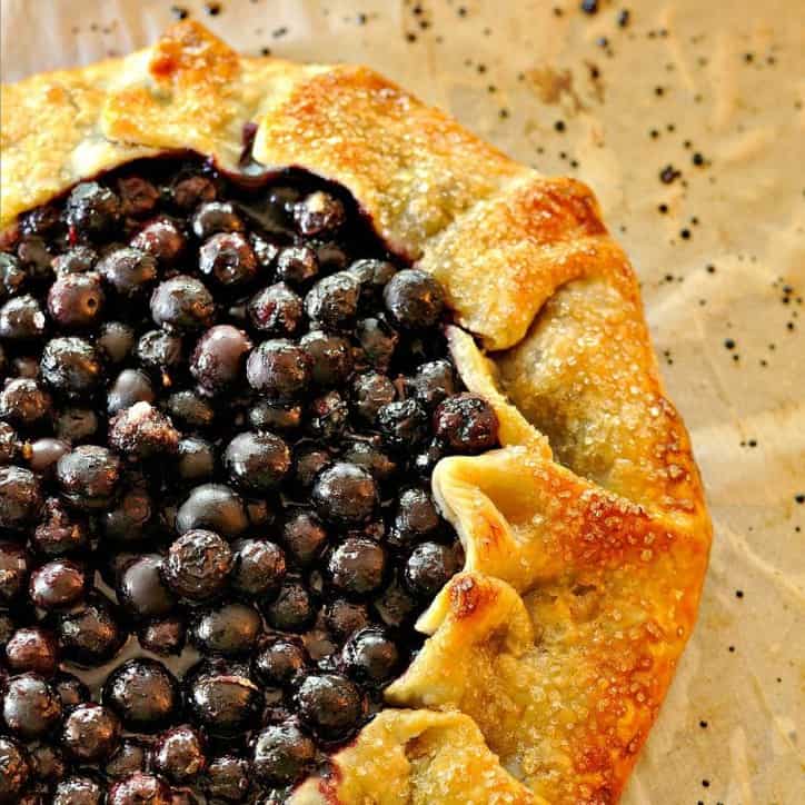 Rustic Blueberry Galette @loavesanddishes.net