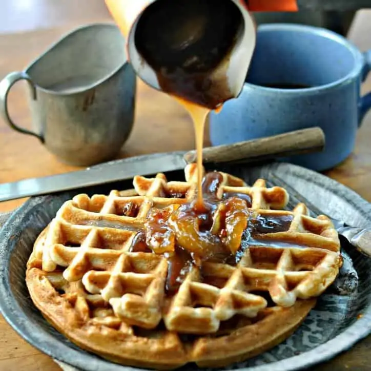 Apple Pecan Waffles with Apple Pecan Topping @ www.loavesanddishes.net