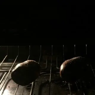 The perfect Steakhouse Baked Potato