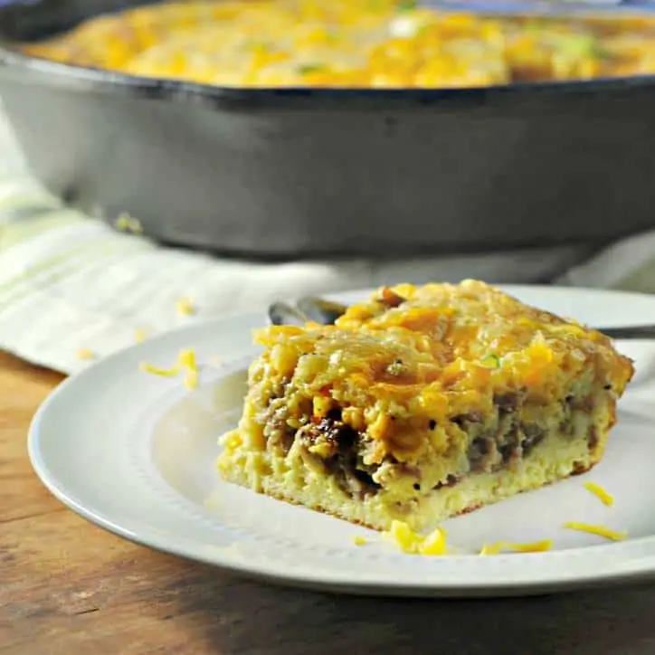 Easy Breakfast Casserole www.loavesanddishes.net