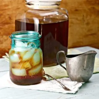 How to make simple syrup @www.loavesanddishes.net