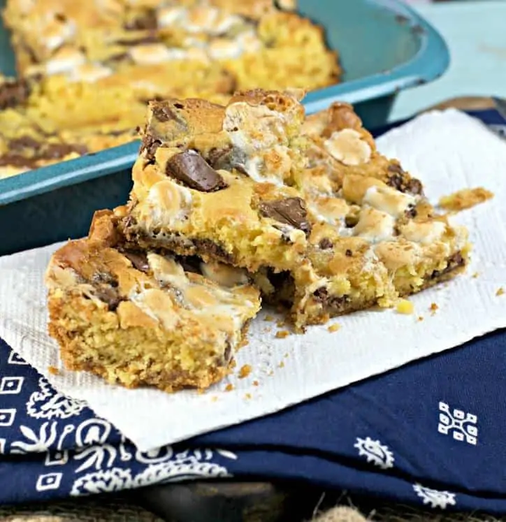 S’mores Cookie Bars