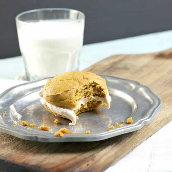 Pumpkin Spice Whoopie Cookies