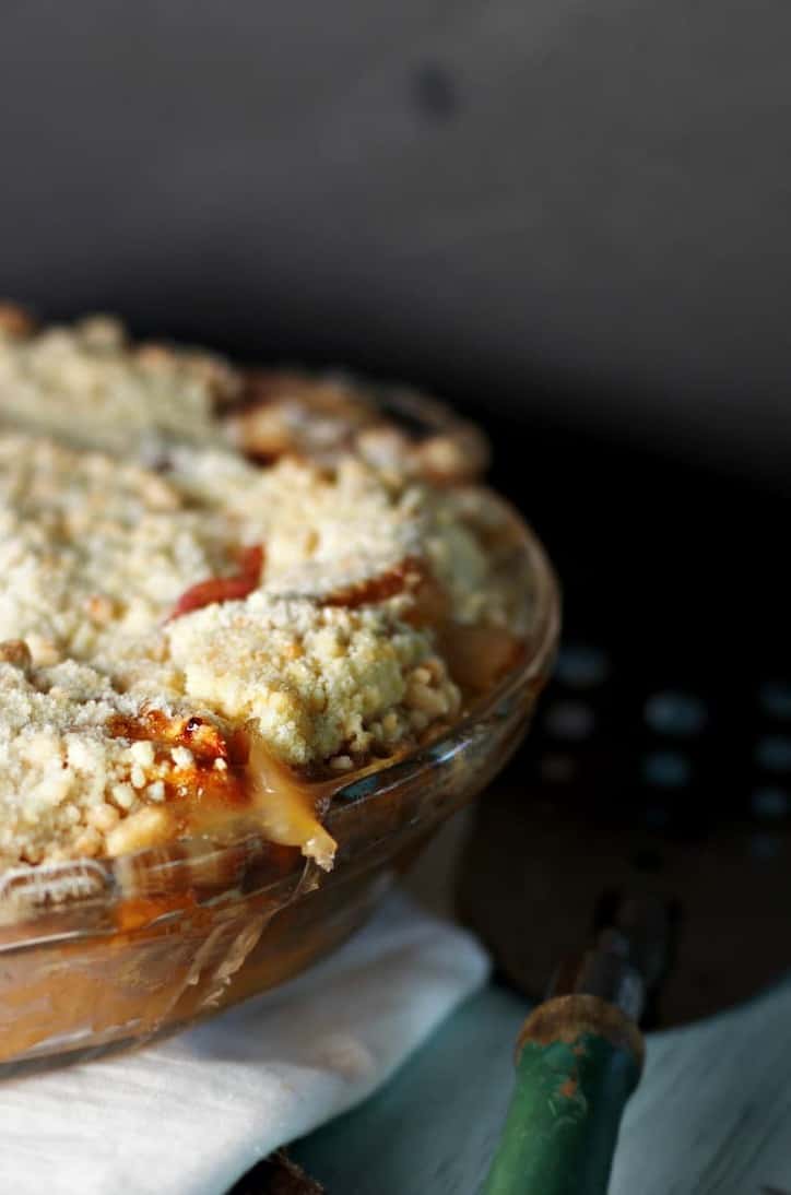 Old Fashioned Peaches and Cream Pie