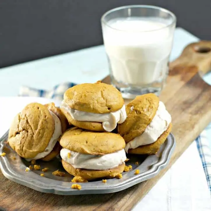 Pumpkin Spice Whoopie Cookies