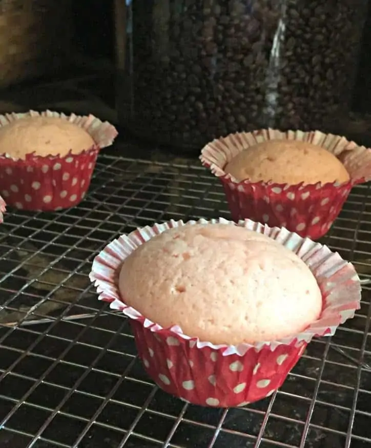 Easy Pink Vanilla Cupcakes