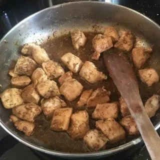A photo of the cooked chicken in the pan