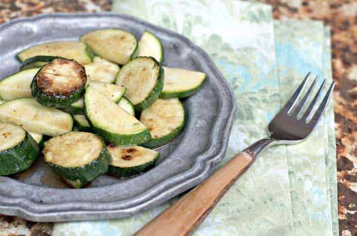 An image of how to cook zucchini on the stove plate from above