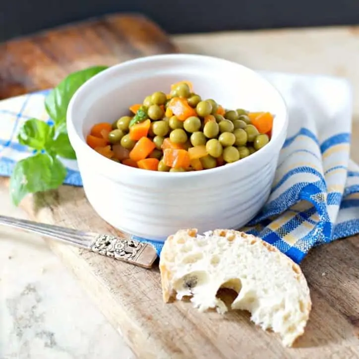 A photo from the side of HOW TO COOK CANNED PEAS AND CARROTS