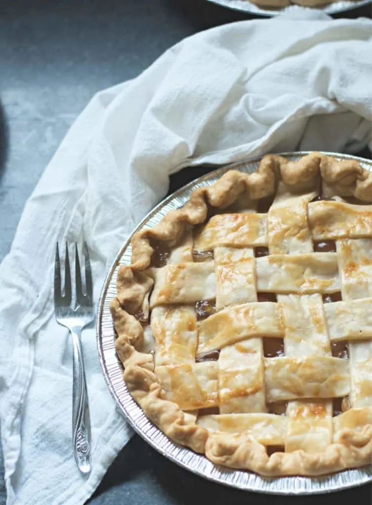 A look at the lattice top of a apple pie How to Make Apple Pie with Apple Pie Filling