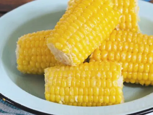 HOW TO COOK FROZEN CORN ON THE COB • Loaves and Dishes