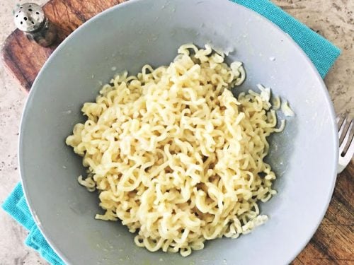 How to Make Ramen in the Microwave 