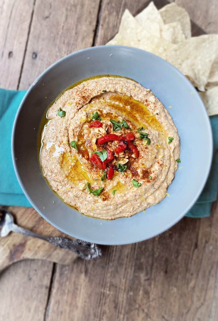 10 Min • Spicy Black Eyed Pea Hummus • Loaves and Dishes