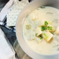 bowl of old fashioned amish potato soup