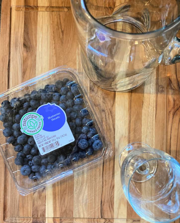 5 Minute • Blueberry Water • Loaves and Dishes