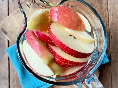 Apple Infused Water