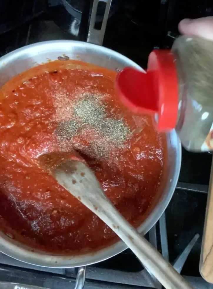 seasonings in sauce