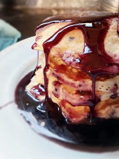 pancakes with syrup