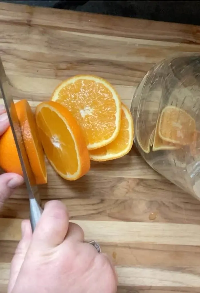 sliced oranges