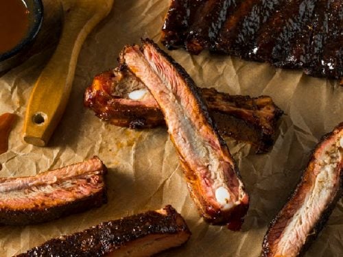 ribs with sauce