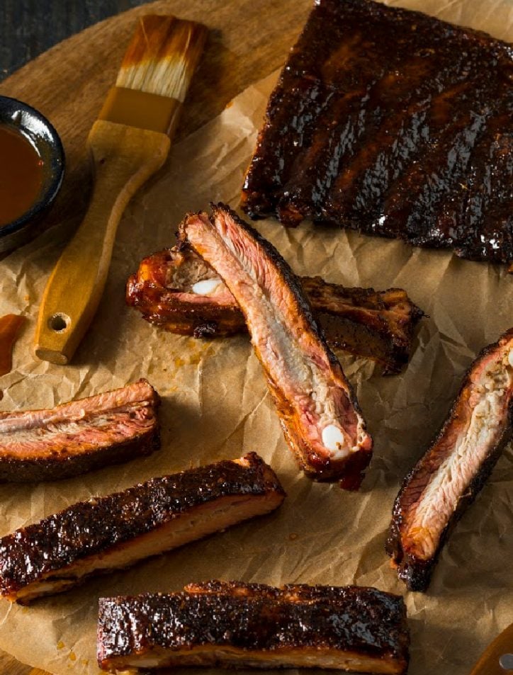 ribs with sauce