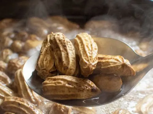 pressure cooker boiled peanuts in water