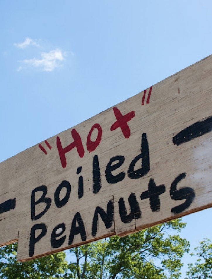 hot boiled peanuts sign