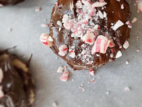 1-ritz-chocolate-dipped-cracker-with-nutella