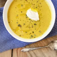 bowl of cauliflower soup for the instant pot
