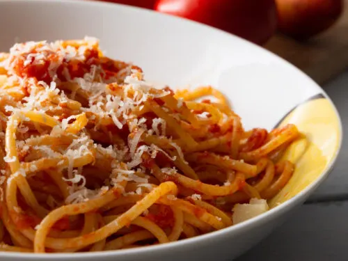 How to Make Spaghetti with Ground Beef and Ragu Sauce