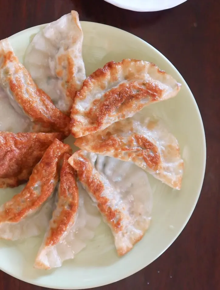 plate of wontons