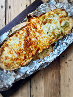 pan of green chili cheese bread