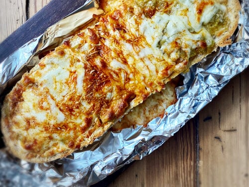 pan of green chili cheese bread