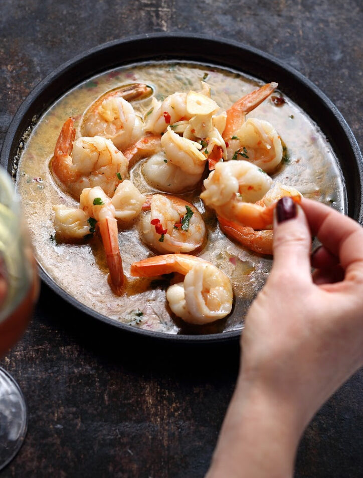 how to cook shrimp in butter with hand