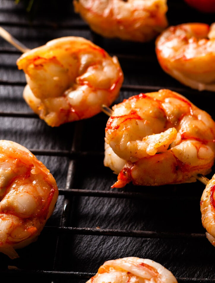 how to cook shrimp on the grill close up