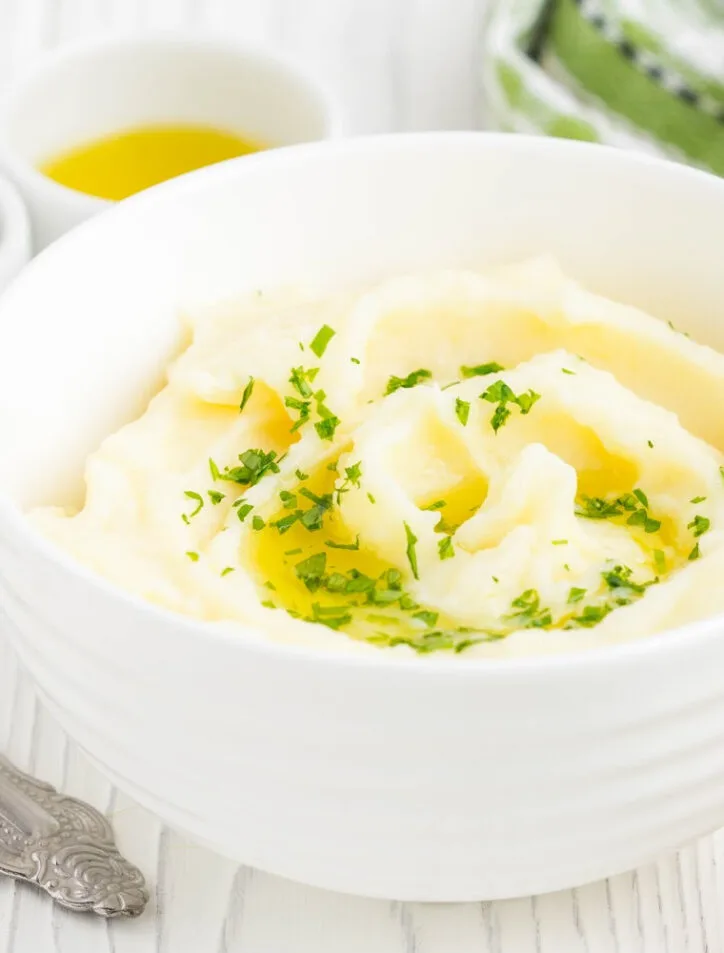 how to make instant mashed potatoes better white bowl