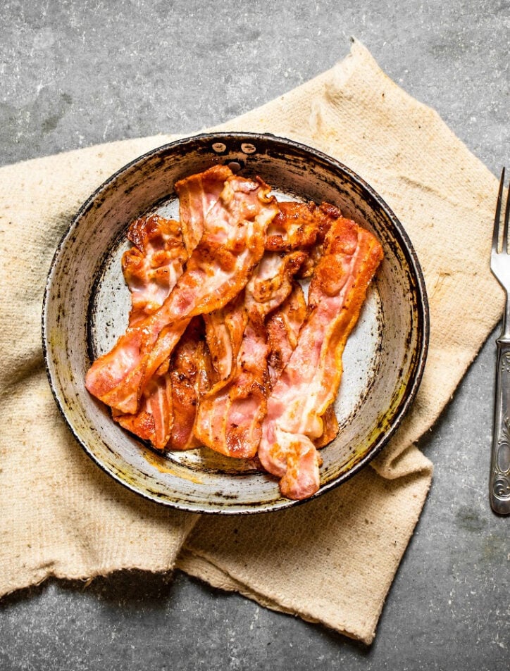 toaster oven bacon on a a plate