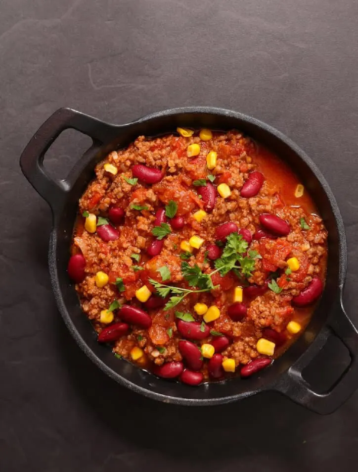 Chili in cast iron