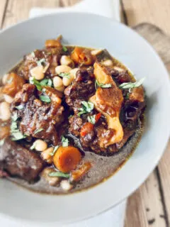 1200 Best Southern Oxtail Stew Recipe (Pressure Cooker)