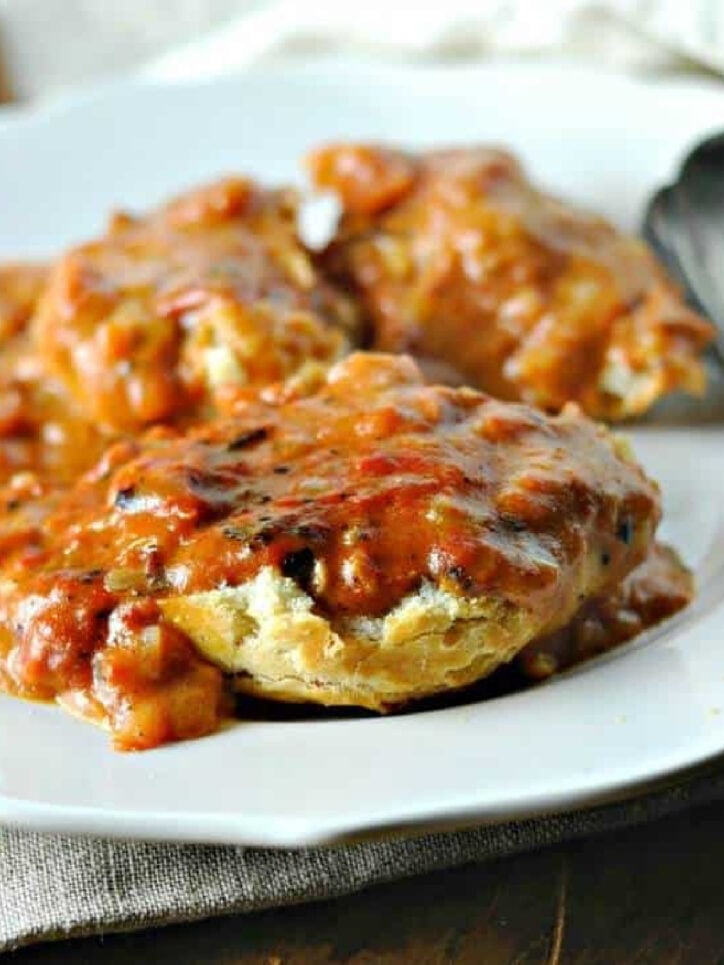 plate of southern tomato gravy.