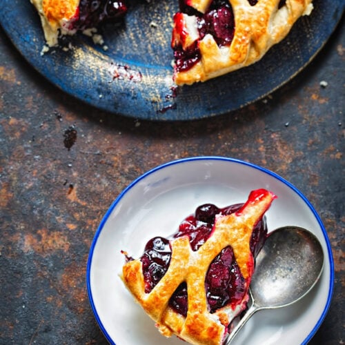 blackberry pie cobbler.